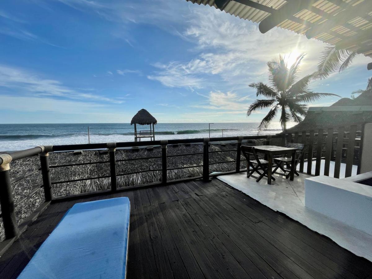 Johnnys Place Hotel مونتيريكو المظهر الخارجي الصورة